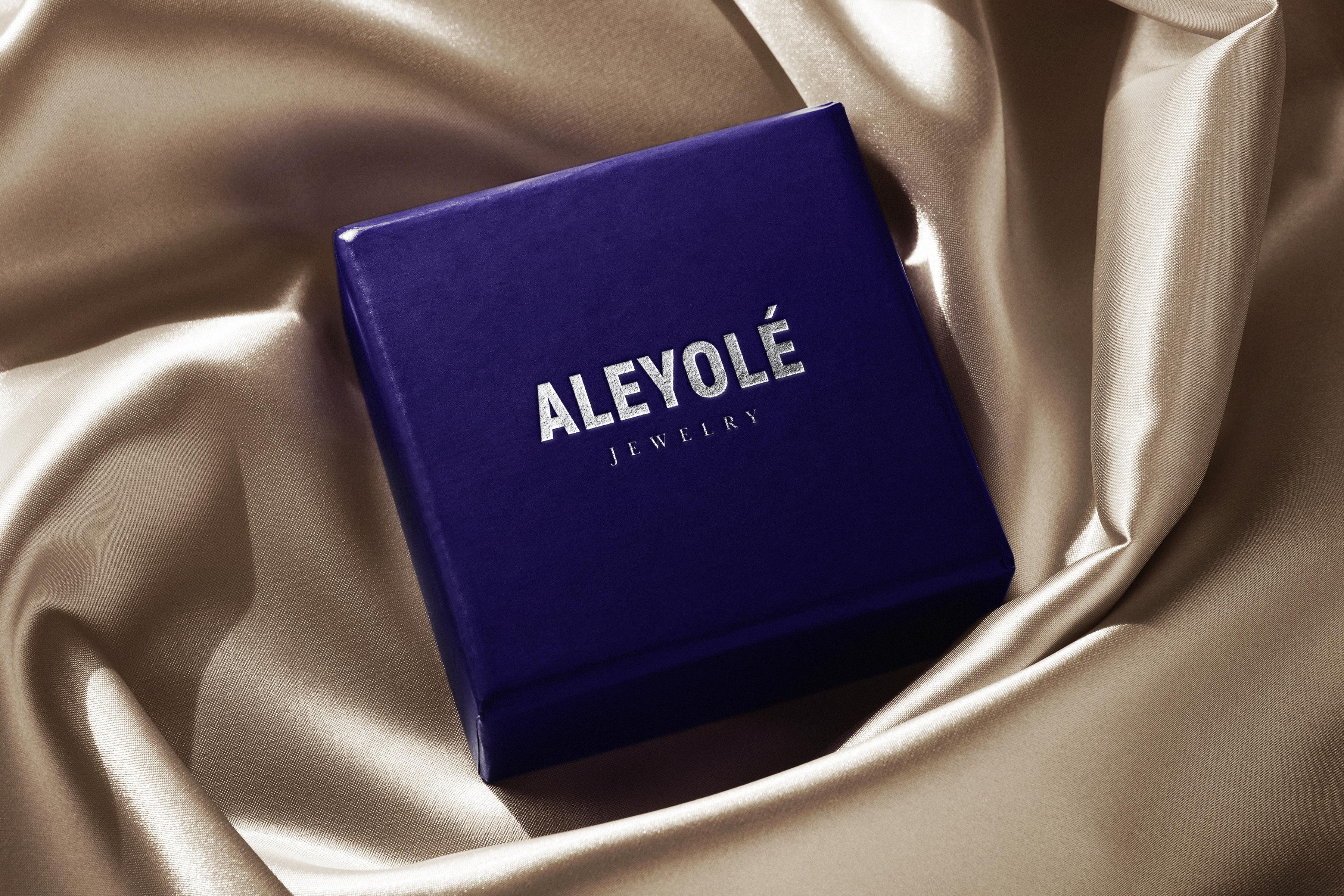 Logo_Mockup_Luxury_Jewelry_Box